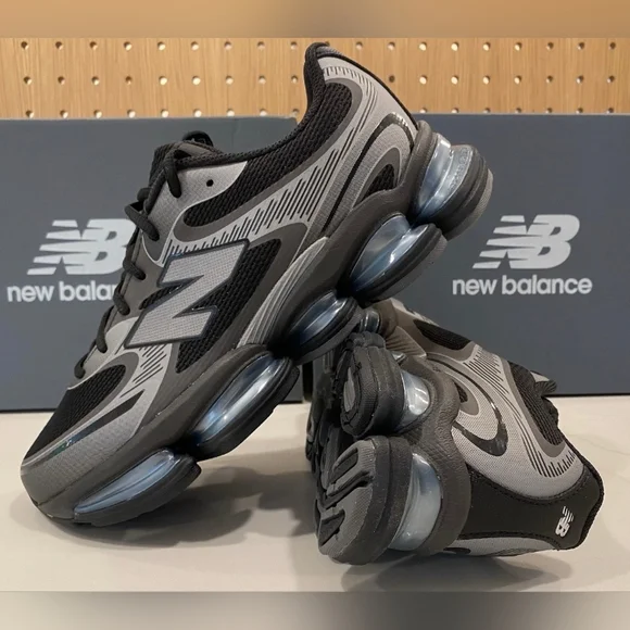 Men's Size 10 New Balance Abzorb 2000 Black/Gray